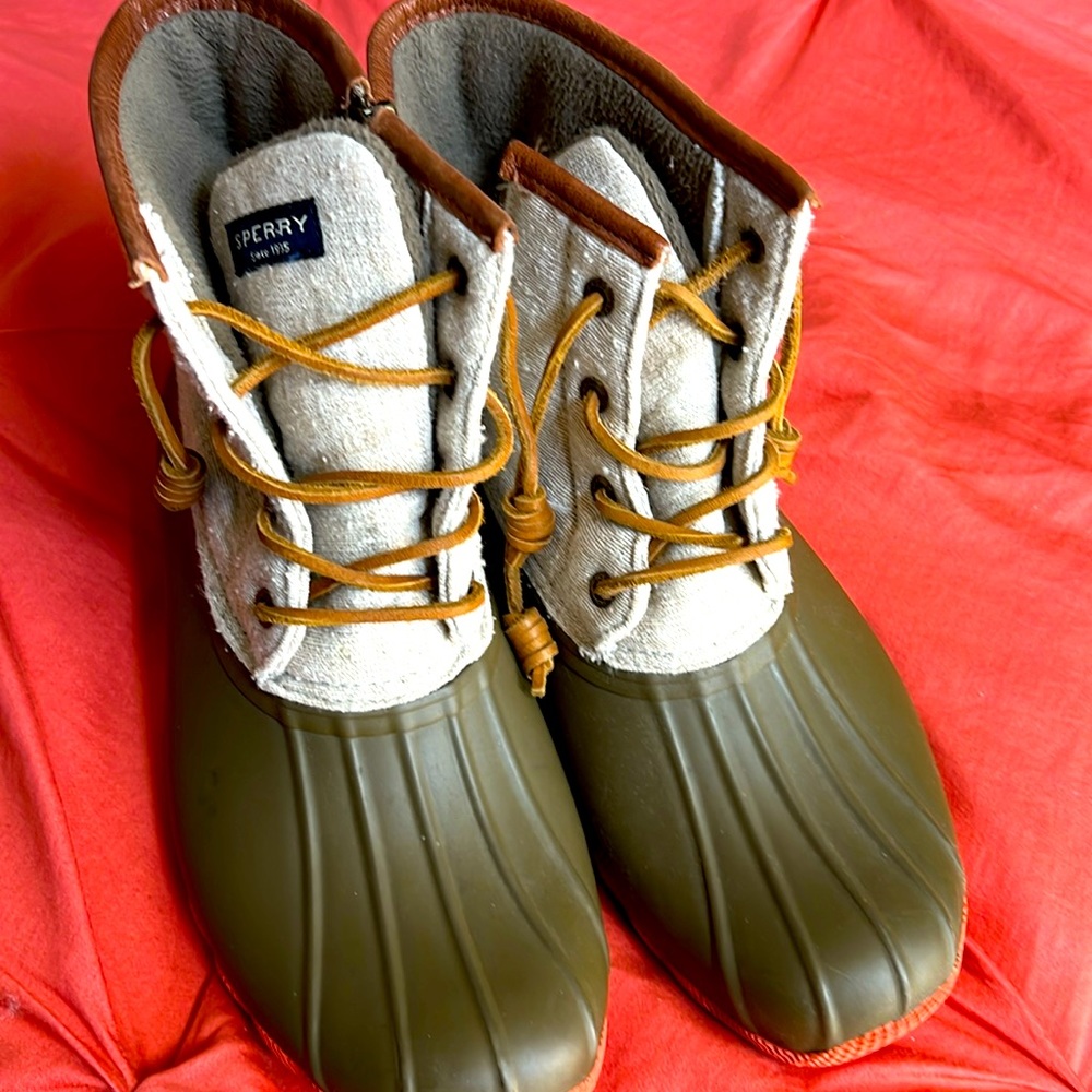 Womens Sperry boots